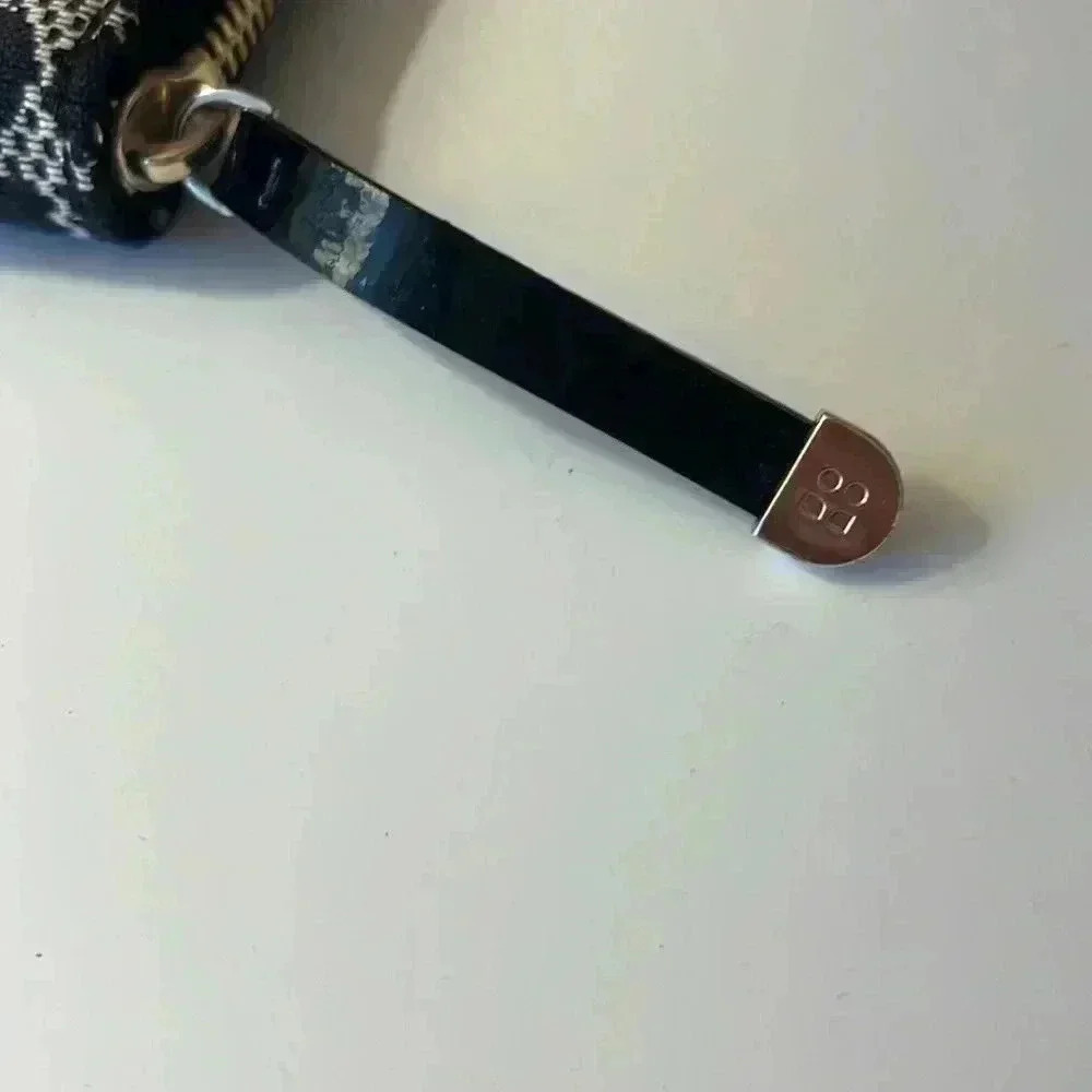 KATE SPADE Black & Bone Canvas Stucco Clutch - Picture 5 of 10